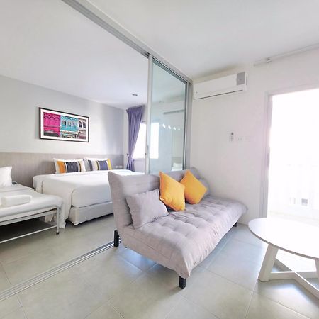 Recenta Suite Phuket Suanluang Εξωτερικό φωτογραφία