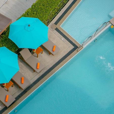 Recenta Suite Phuket Suanluang Εξωτερικό φωτογραφία