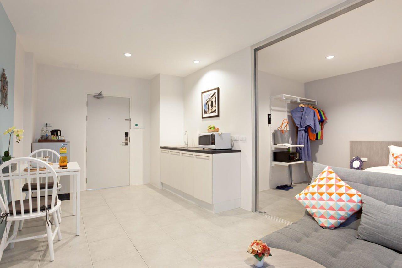 Recenta Suite Phuket Suanluang Εξωτερικό φωτογραφία