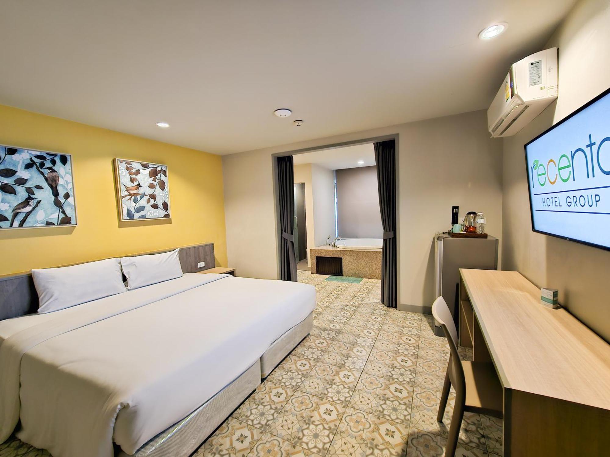 Recenta Suite Phuket Suanluang Εξωτερικό φωτογραφία