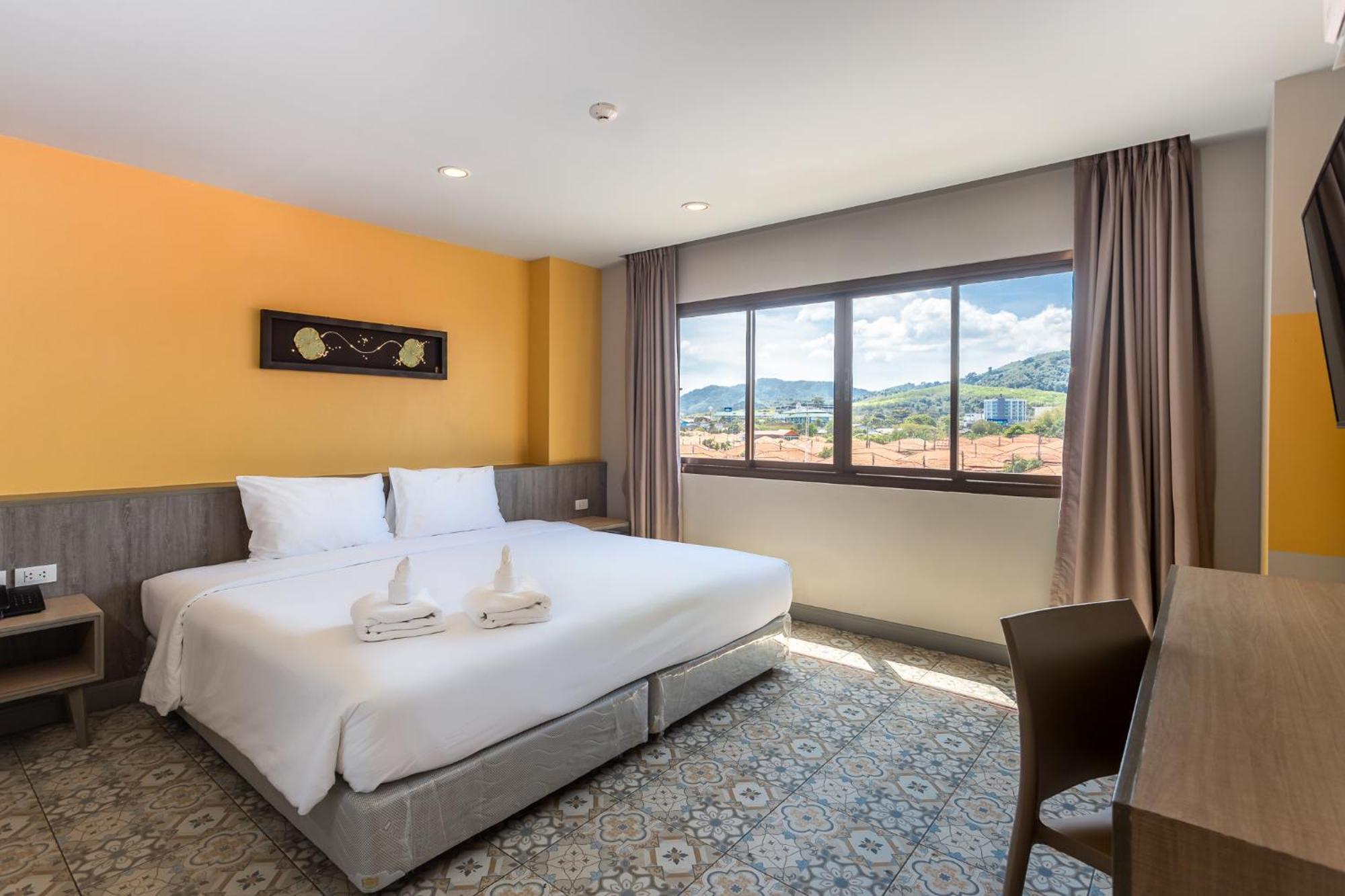 Recenta Suite Phuket Suanluang Εξωτερικό φωτογραφία