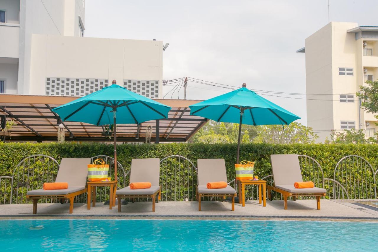 Recenta Suite Phuket Suanluang Εξωτερικό φωτογραφία