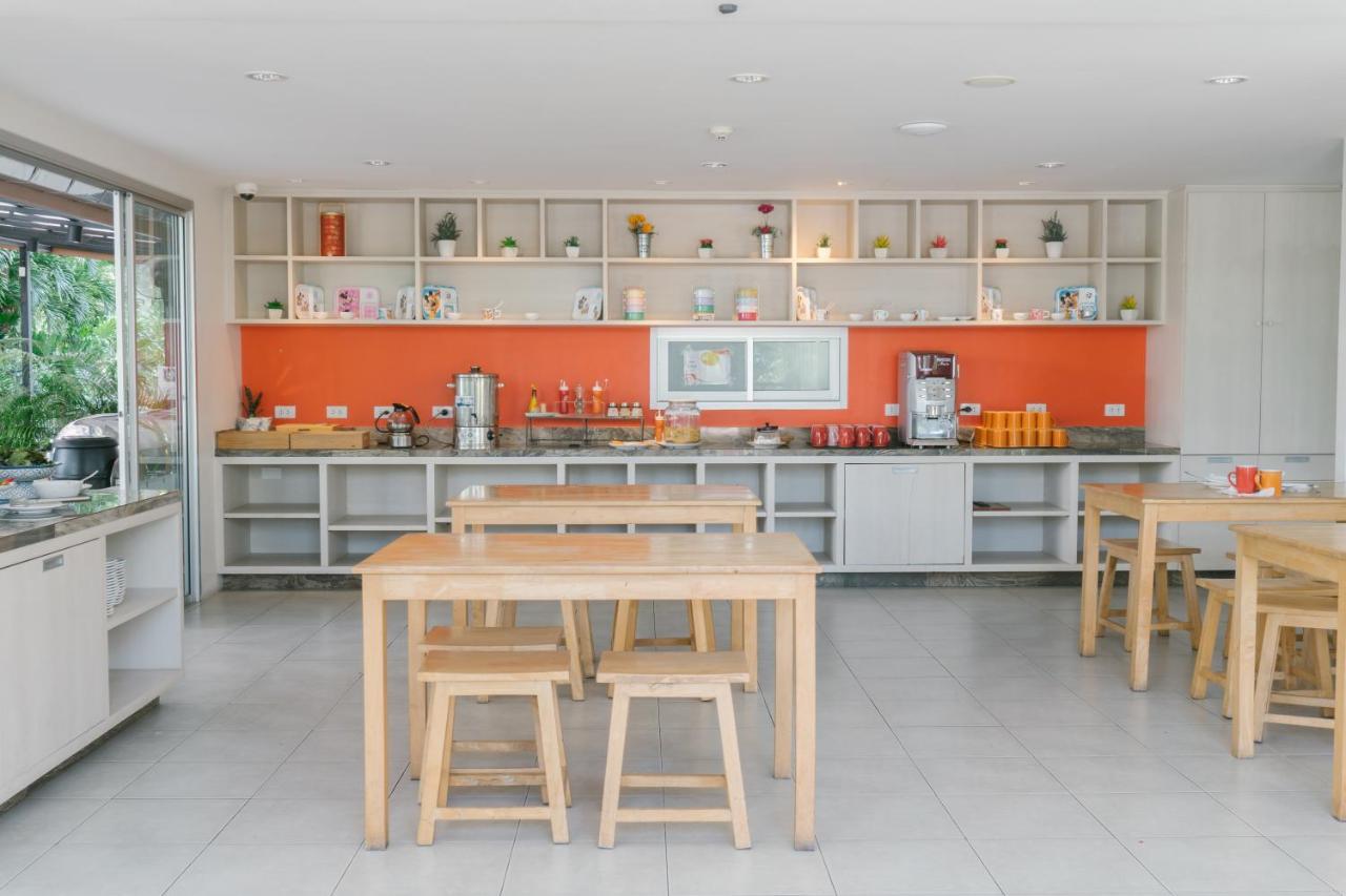 Recenta Suite Phuket Suanluang Εξωτερικό φωτογραφία